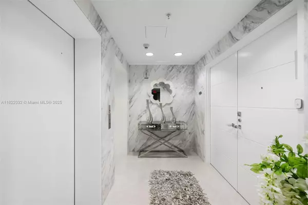 18201 Collins Ave 5306-w/2 CAR GARAGE #5306, Sunny Isles Beach, FL 33160