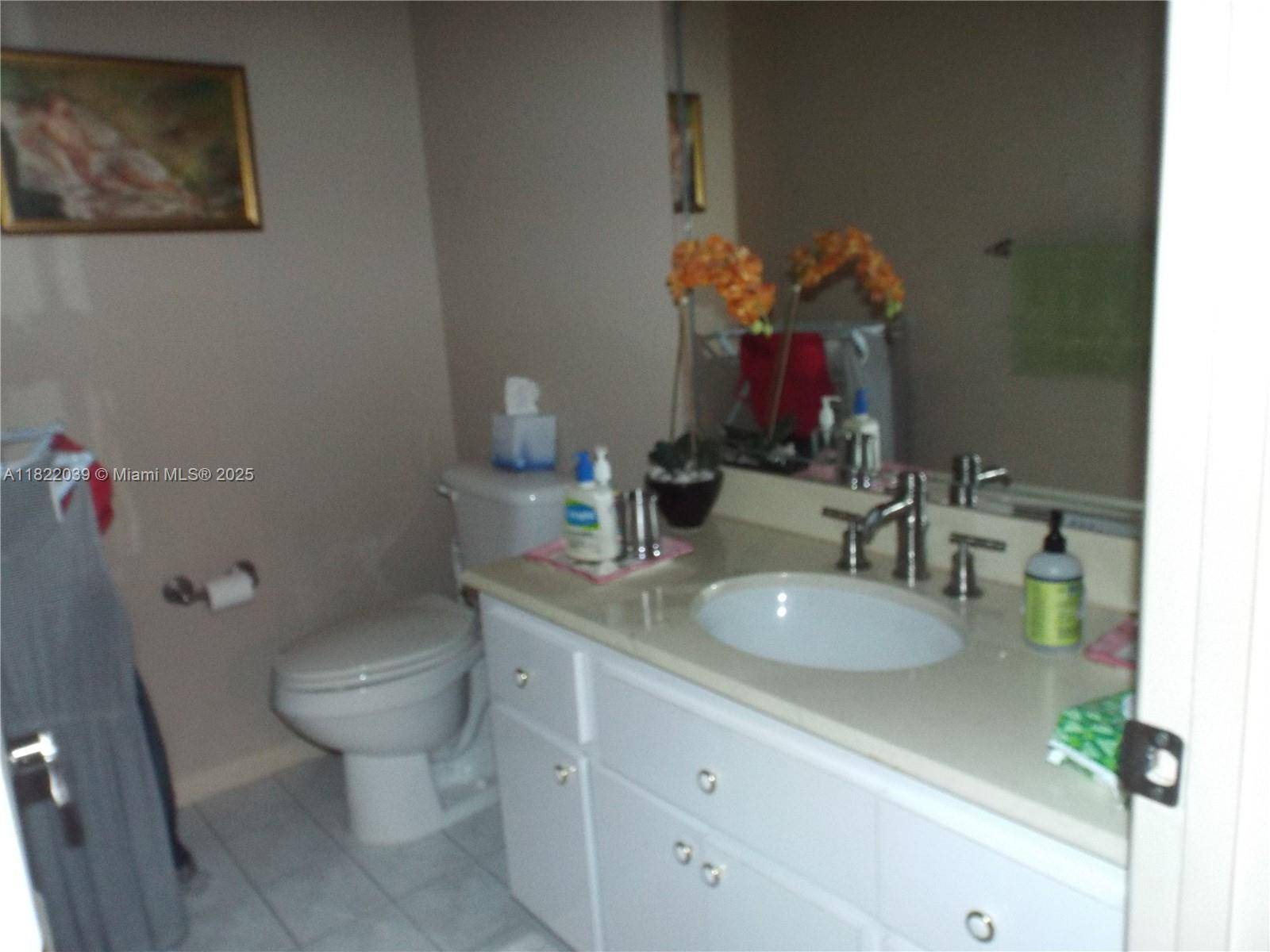 Hallandale Beach, FL 33009,1904 S Ocean Dr #405