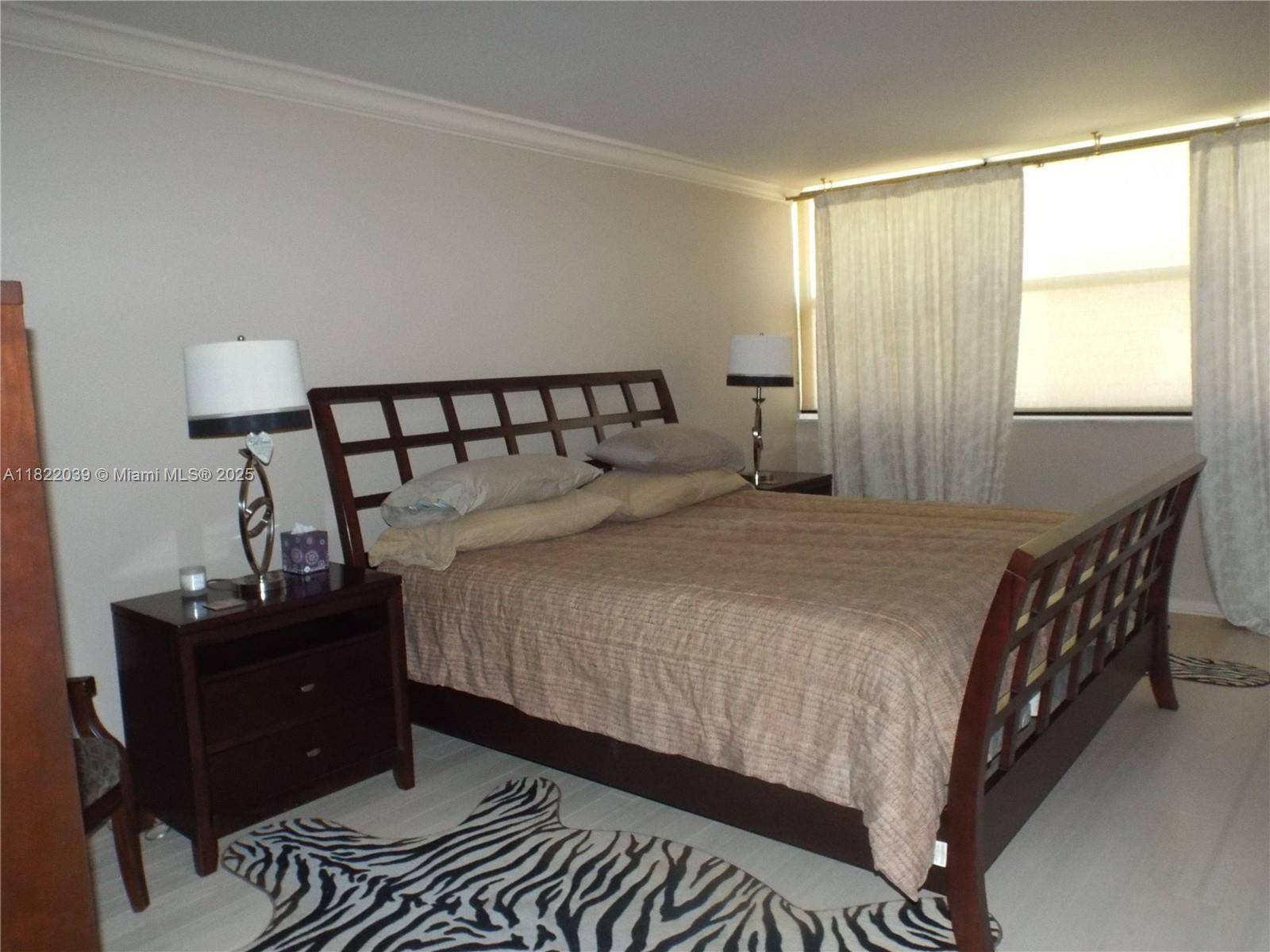 Hallandale Beach, FL 33009,1904 S Ocean Dr #405
