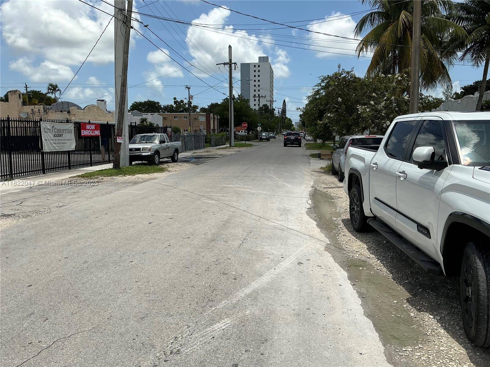 Miami, FL 33142,1924 NW 35th St