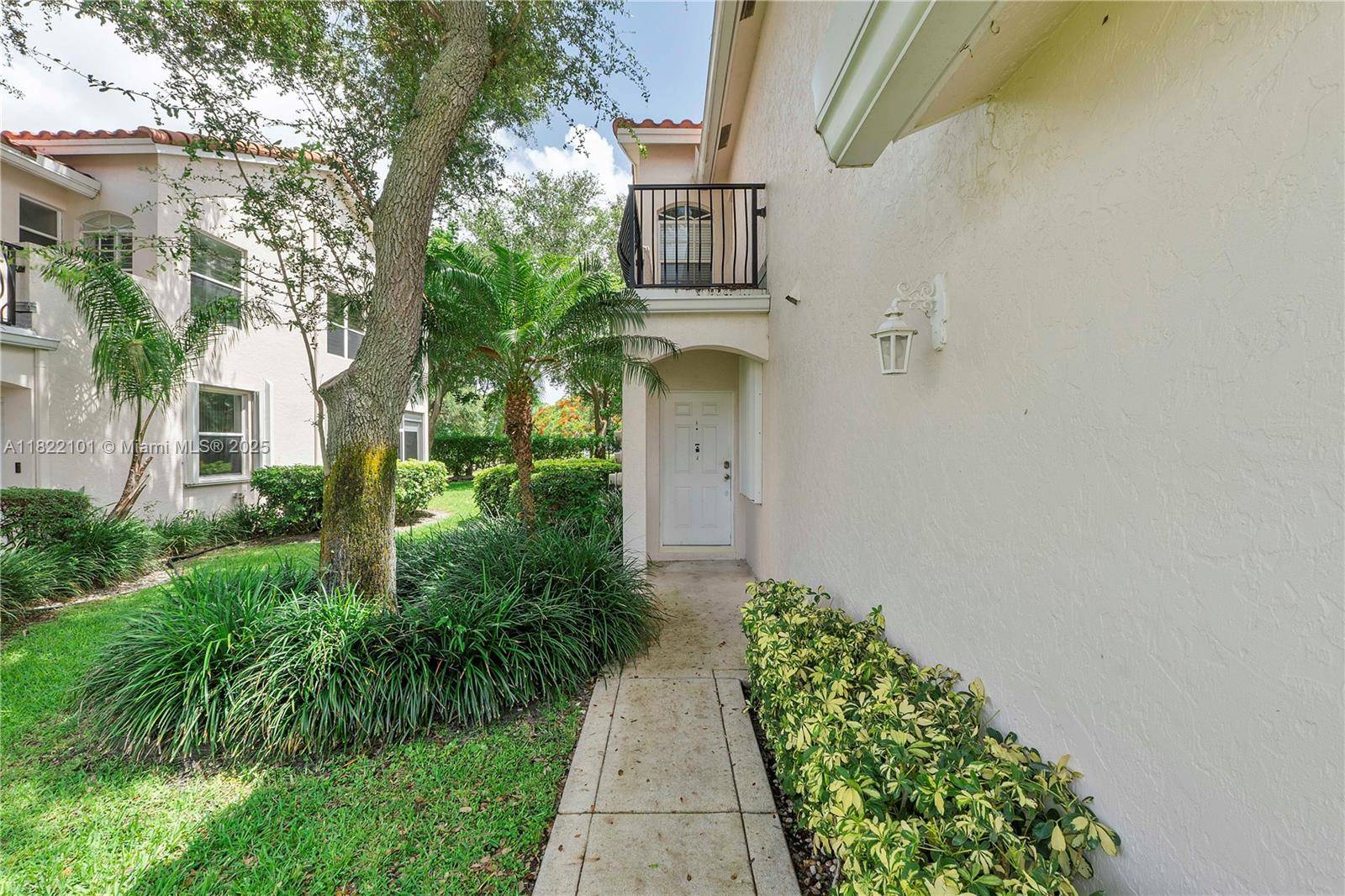 Boca Raton, FL 33496,8500 Via Romana #84L