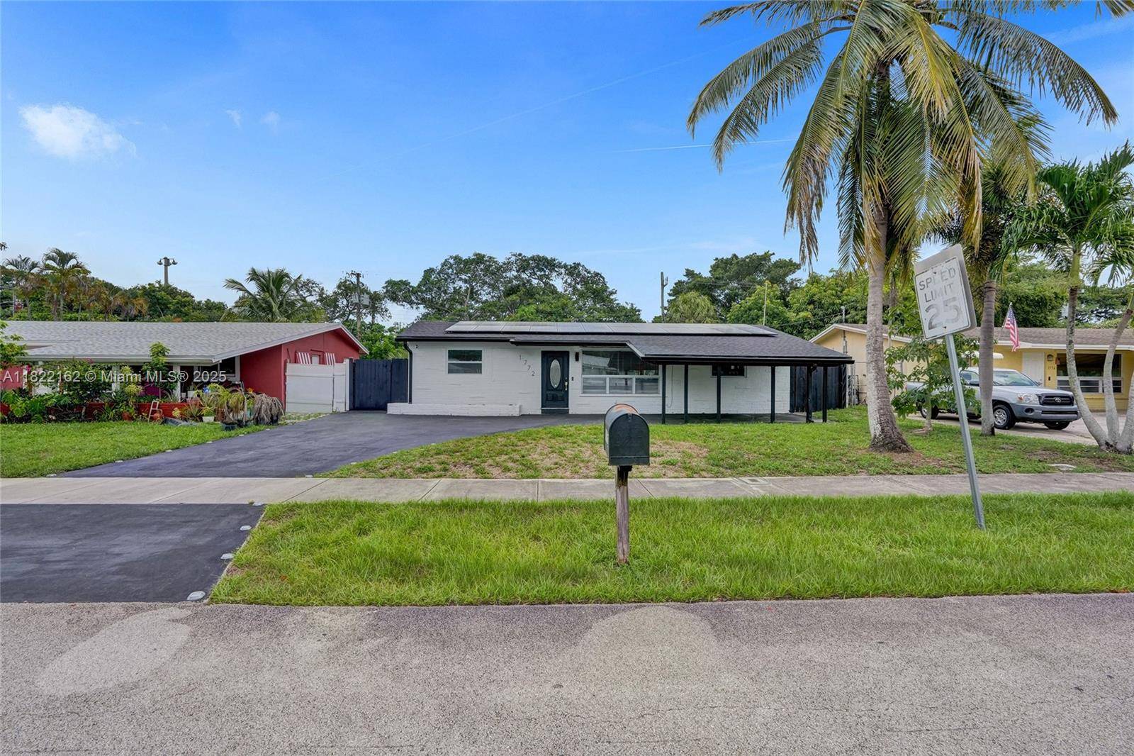 Fort Lauderdale, FL 33317,1772 SW 43rd Ave