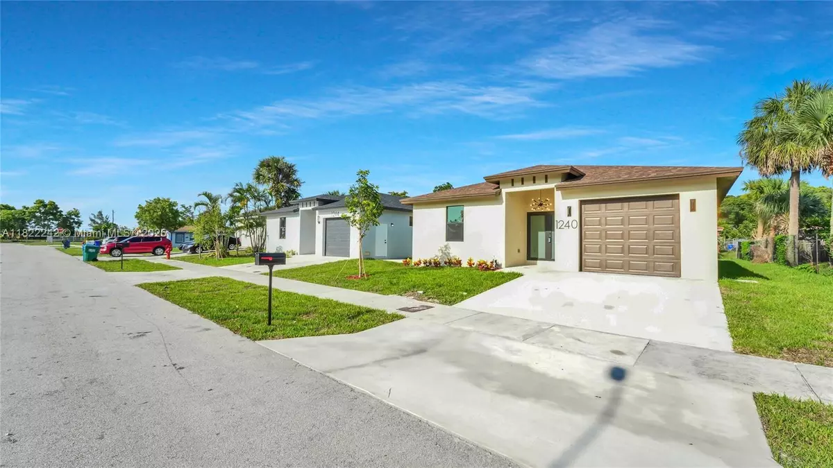 Fort Lauderdale, FL 33311,1240 NW 30th Ave