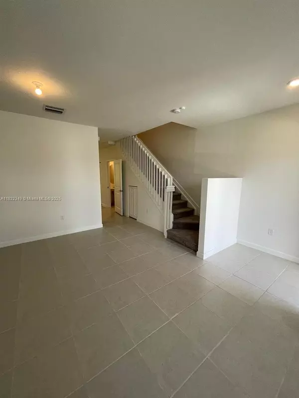 Homestead, FL 33035,2660 SE 19th St #2660