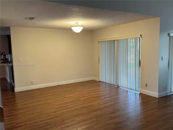 Plantation, FL 33322,1110 NW 108th Ave