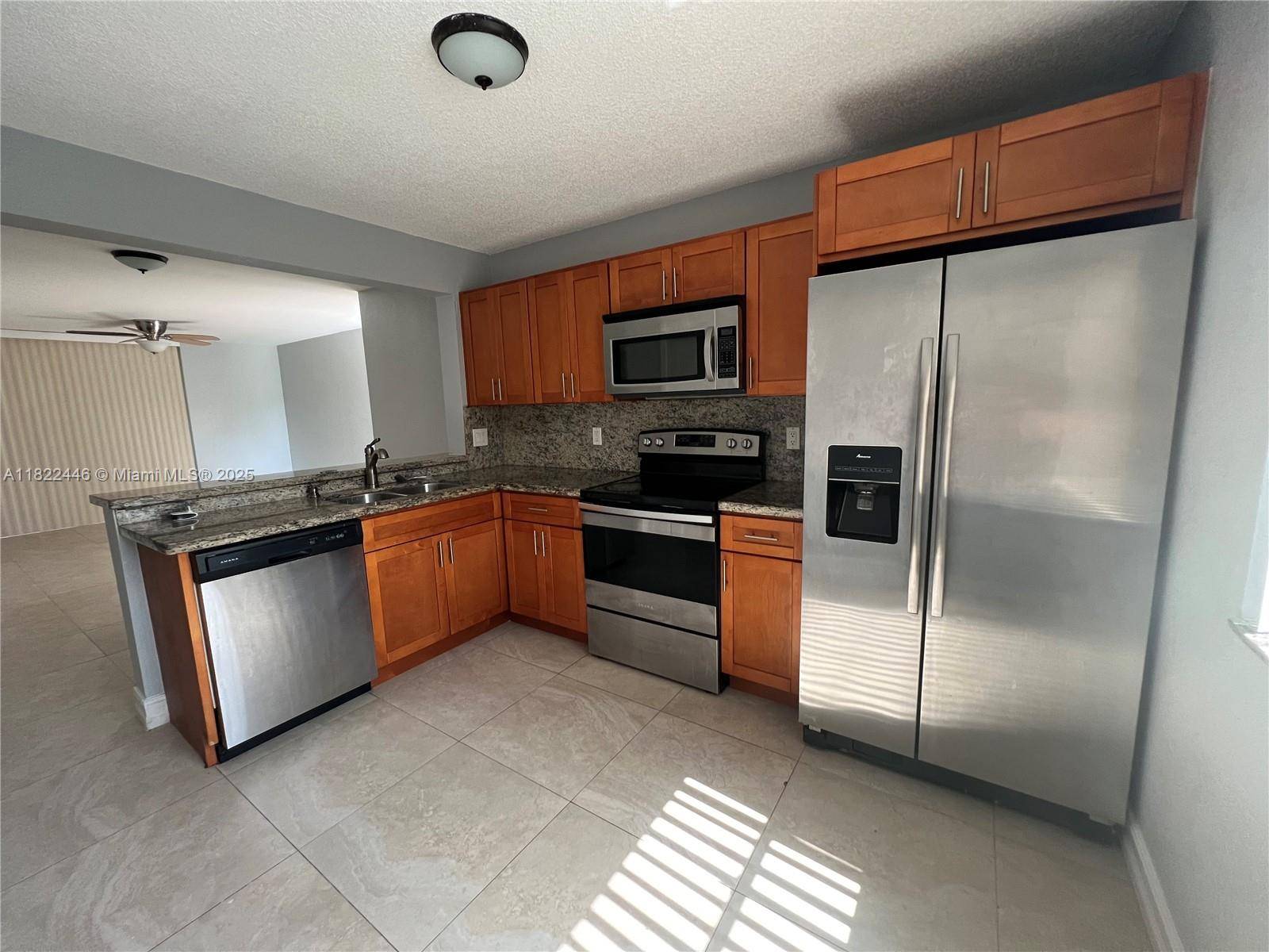 Coral Springs, FL 33067,5801 Riverside Dr #201B3
