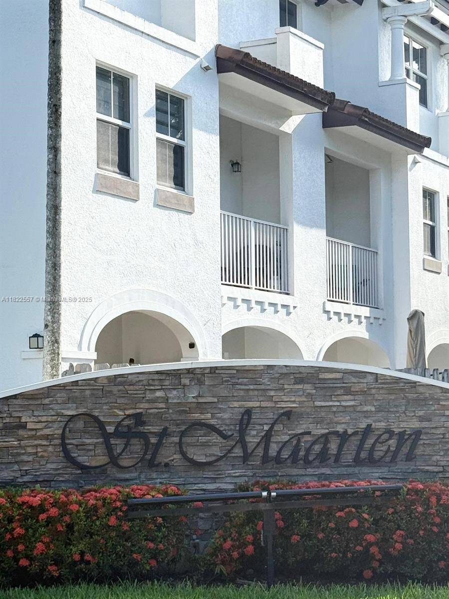 8900 NW 97th Ave #213, Doral, FL 33178