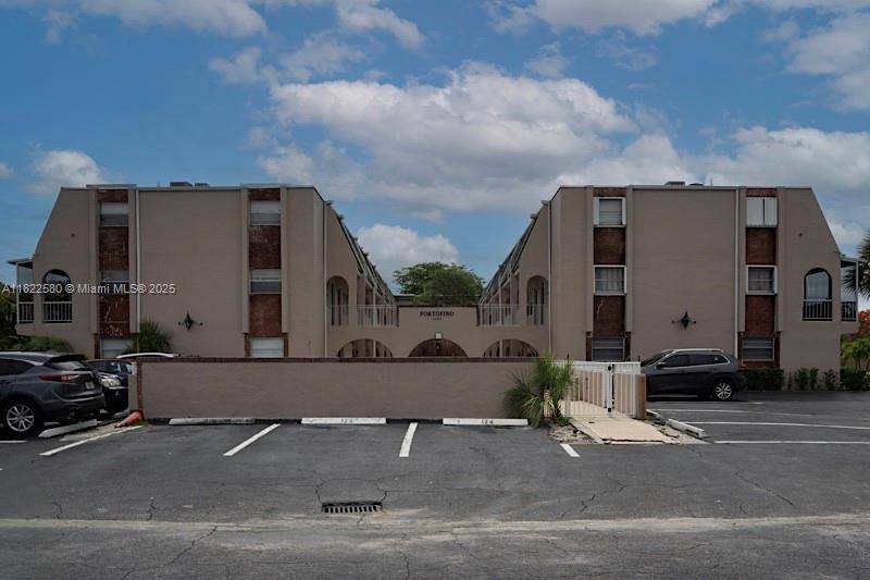 1100 SE 4th Ave #14, Deerfield Beach, FL 33441