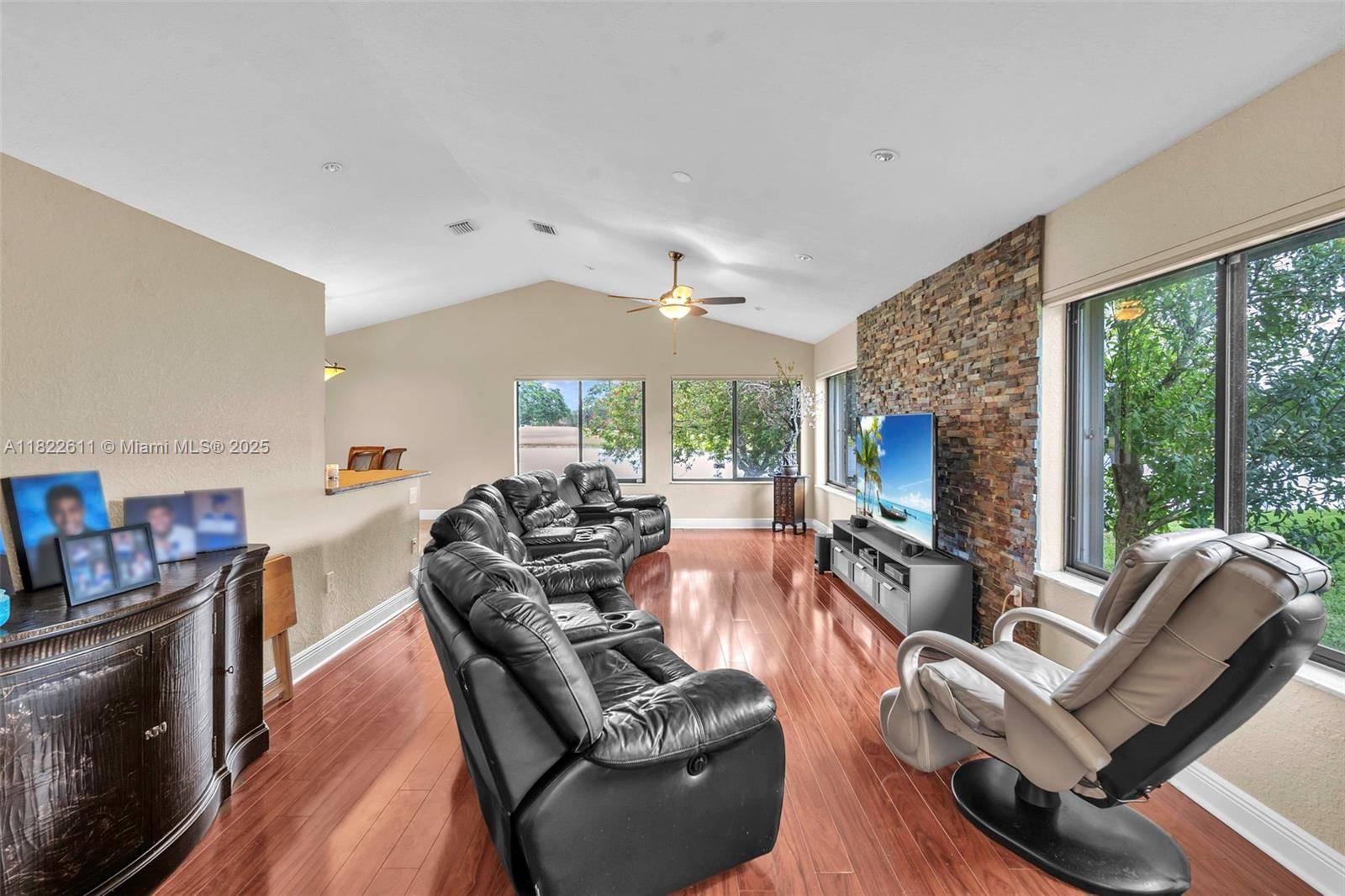 Weston, FL 33326,566 VILLAGE LAKE DRIVE