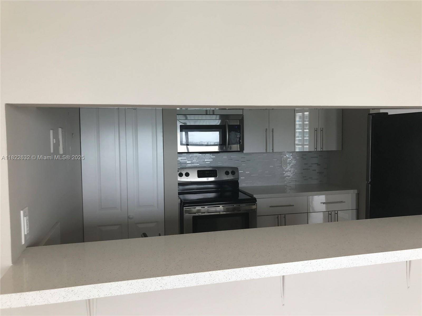 North Bay Village, FL 33141,7601 E Treasure Dr #2114