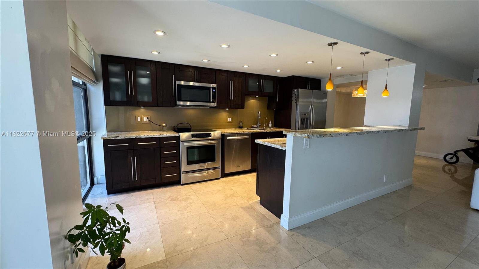 Aventura, FL 33160,18181 NE 31st Ct #1009
