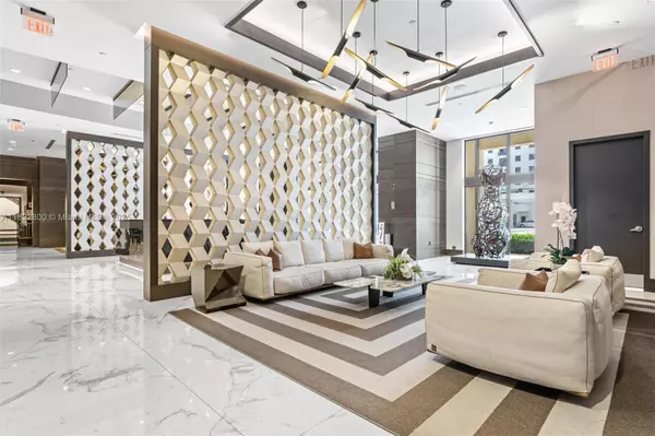 Coral Gables, FL 33146,301 Altara Ave #623