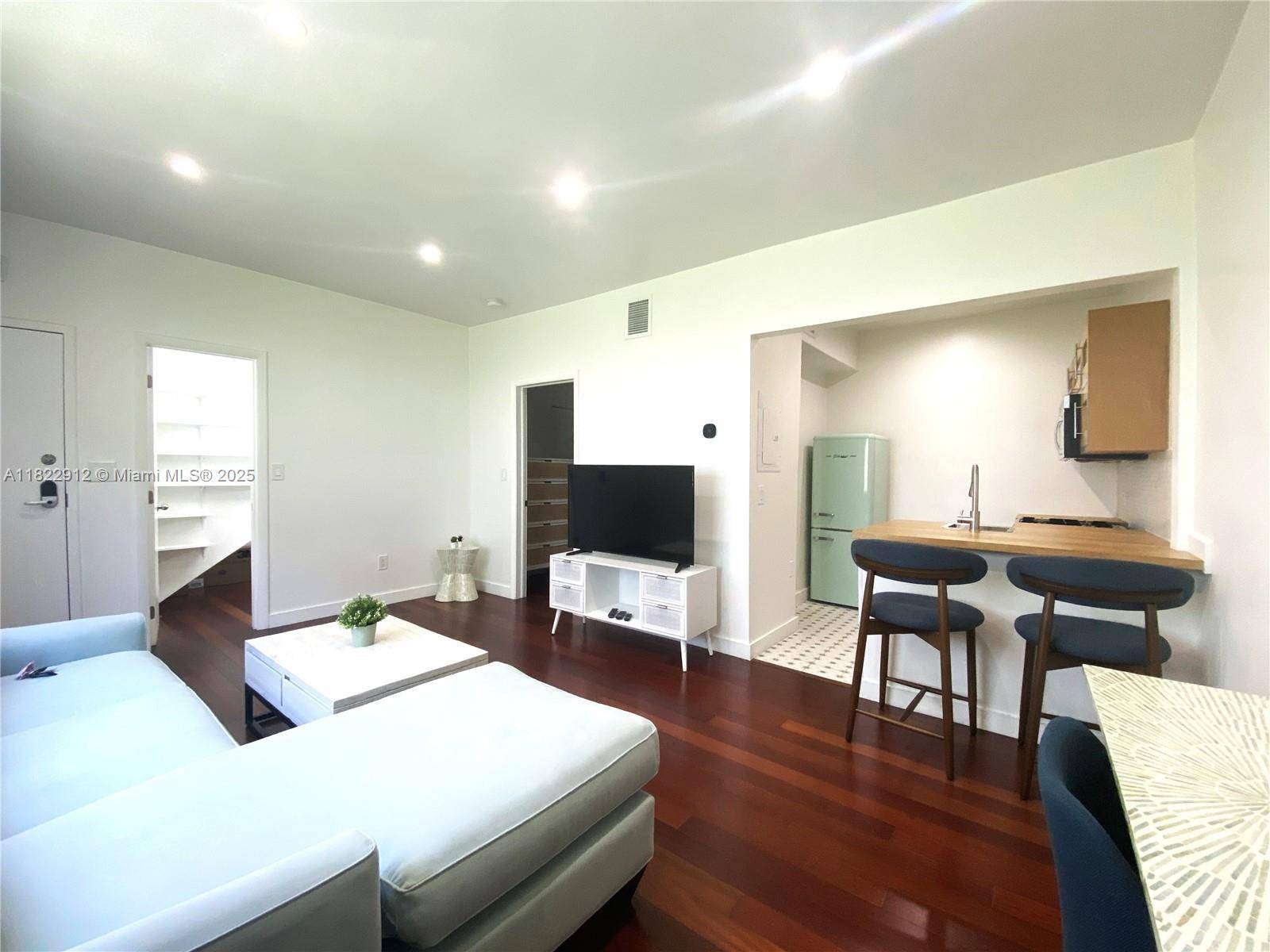 Miami Beach, FL 33139,815 Euclid Ave #2
