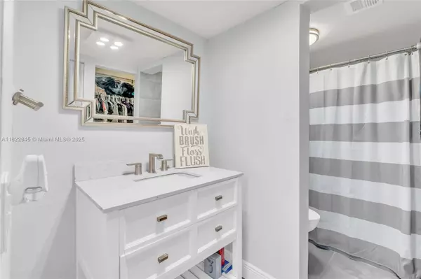 Miami, FL 33183,6728 SW 140th Ct