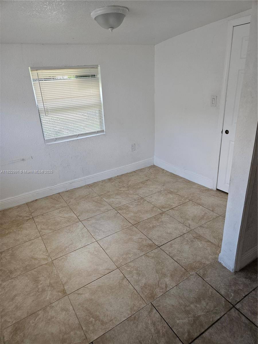 Miami, FL 33138,156 NE 78th St #A