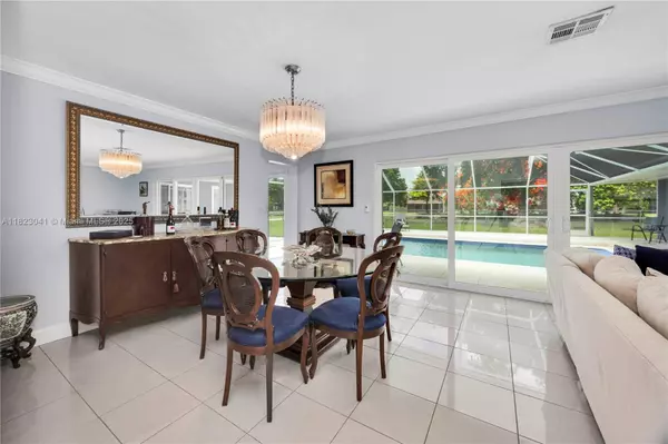 Miami, FL 33173,8861 SW 85th St
