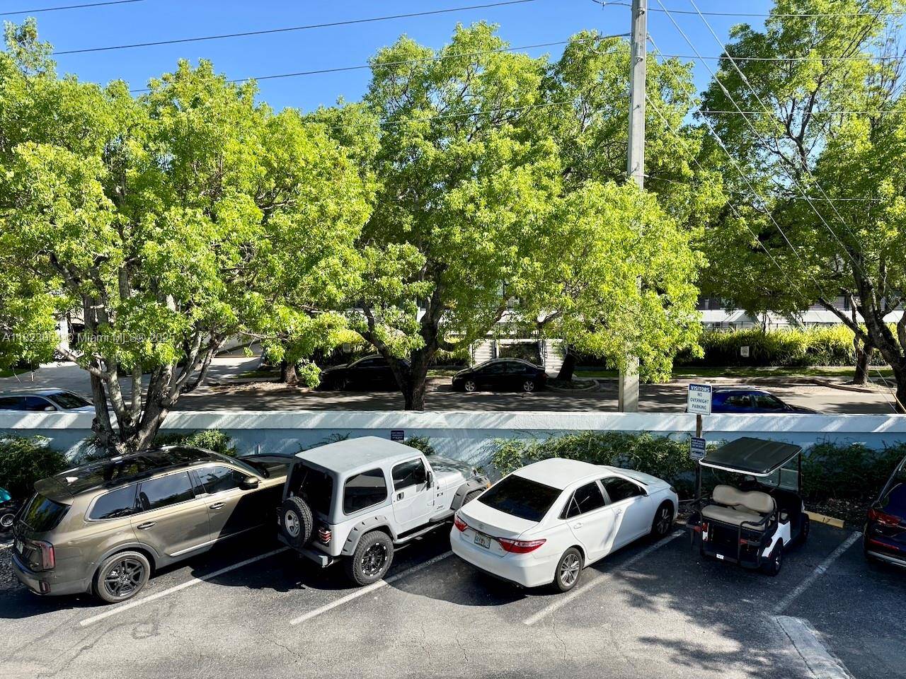 Key Biscayne, FL 33149,798 CRANDON BL #14-C