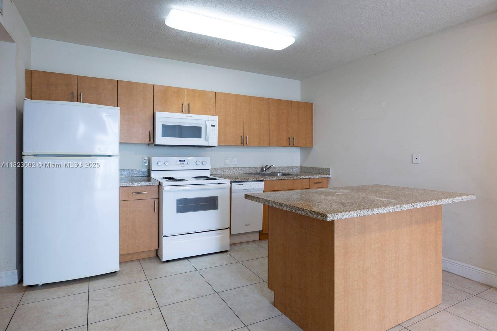 Miami, FL 33137,423 NE 23rd St #503