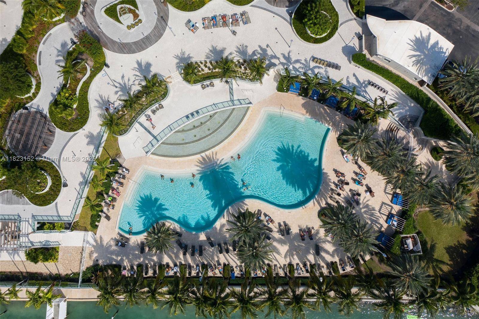 Miami Beach, FL 33139,1500 Bay Rd #S-0676