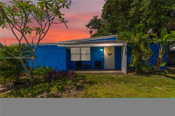 117 Ronald Rd, West Park, FL 33023