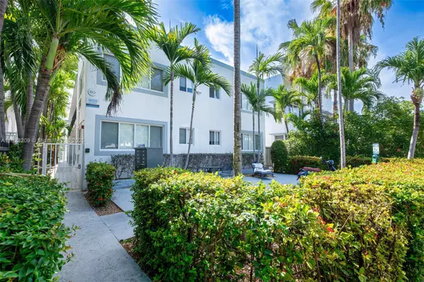 Miami Beach, FL 33139