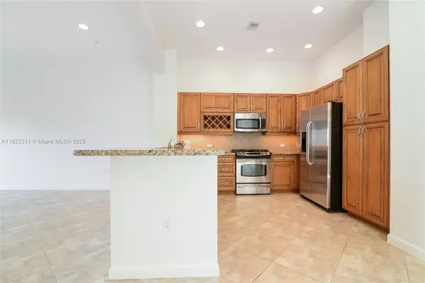 Sunrise, FL 33323,3055 NW 126th Ave #410