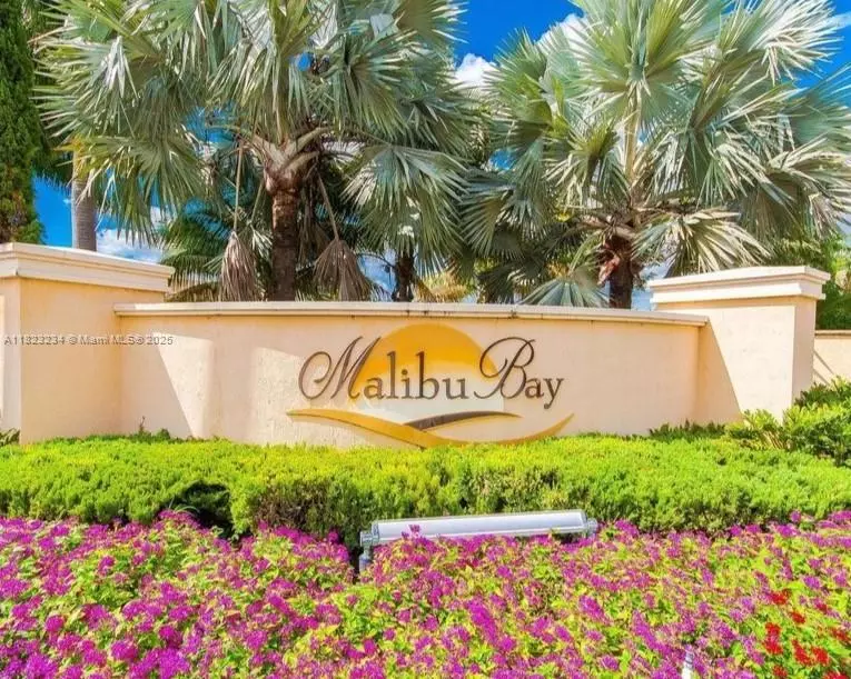 Homestead, FL 33033,945 NE 34th Ave #101