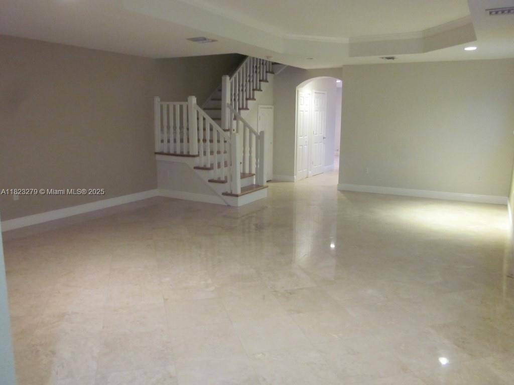 Miami, FL 33133,2920 Catalina St #2920