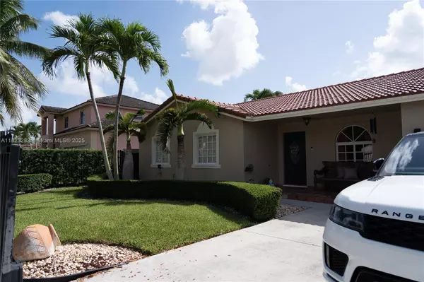 Miami, FL 33187,17992 SW 152nd Ct