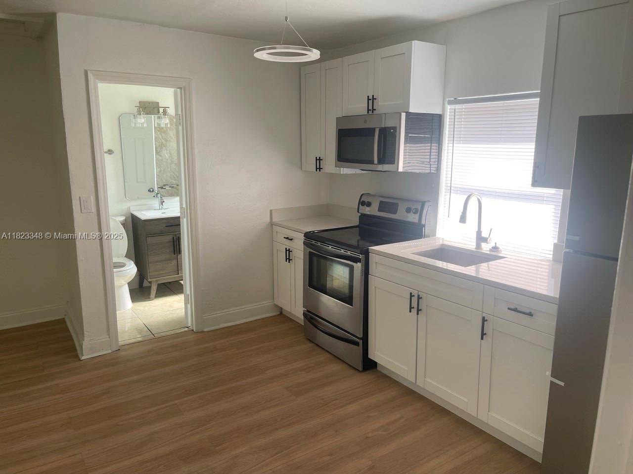 North Miami Beach, FL 33160,2329 NE 173rd St #REAR
