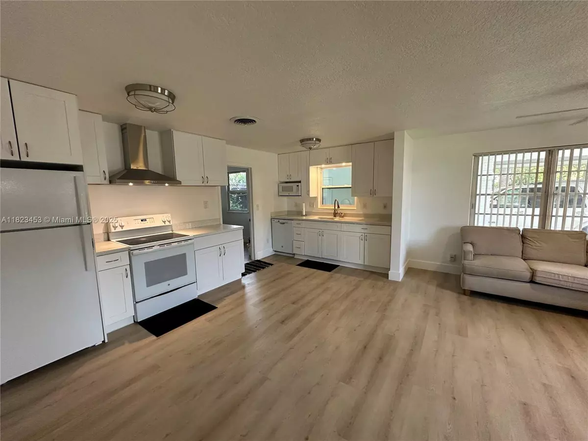 Riviera Beach, FL 33404,201 E 28th St #0