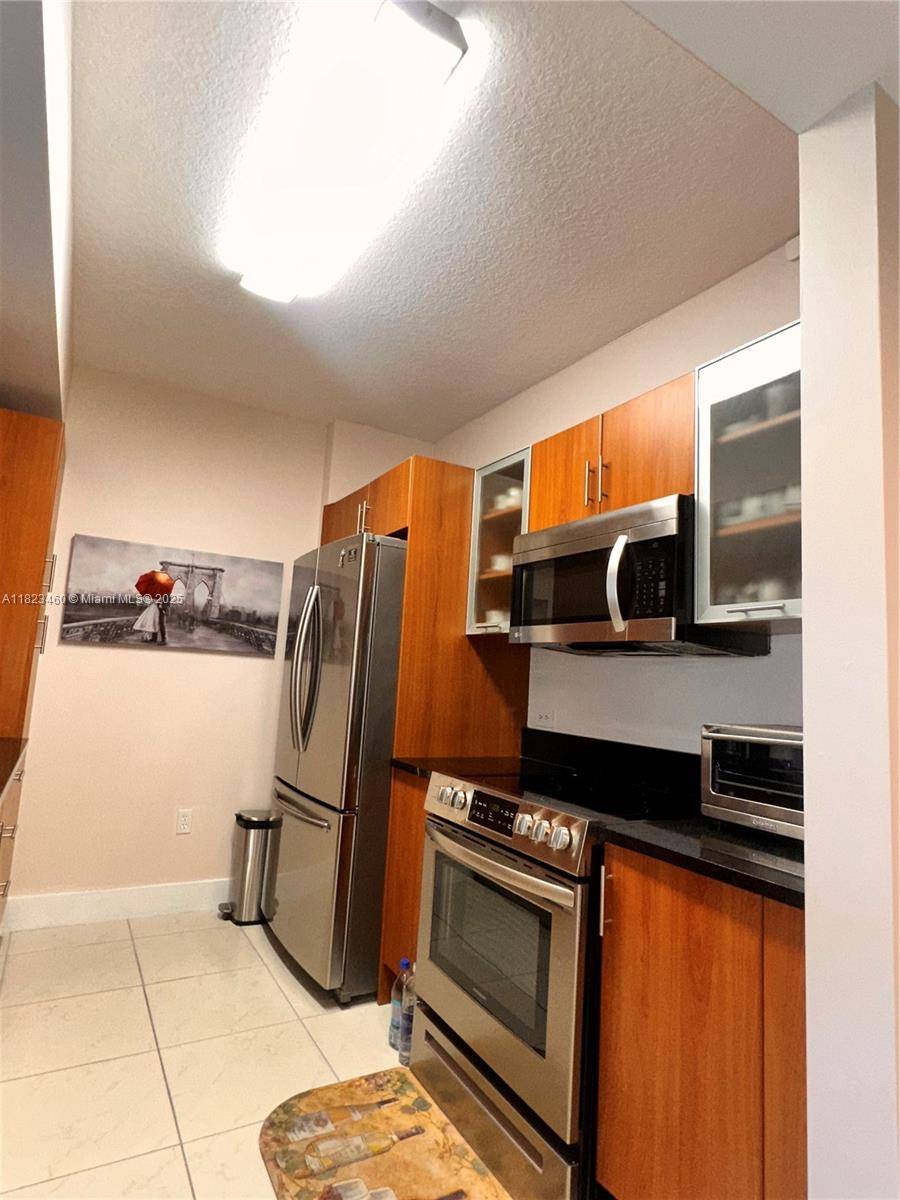 Aventura, FL 33180,18800 NE 29th Ave #412