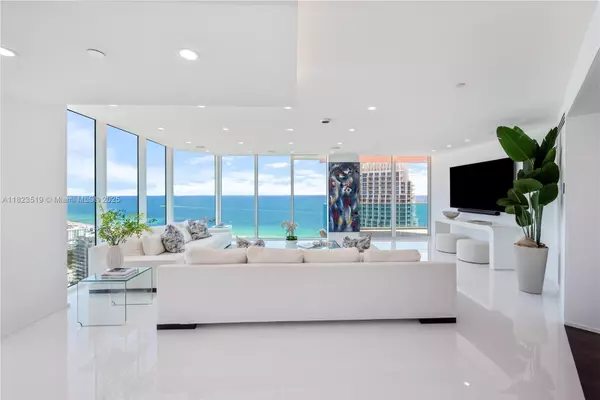 Miami Beach, FL 33139,300 S Pointe Dr #3405