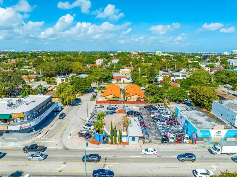 2935 SW 8th St, Miami, FL 33135