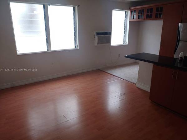 Miami Beach, FL 33141,7928 HARDING AV #8