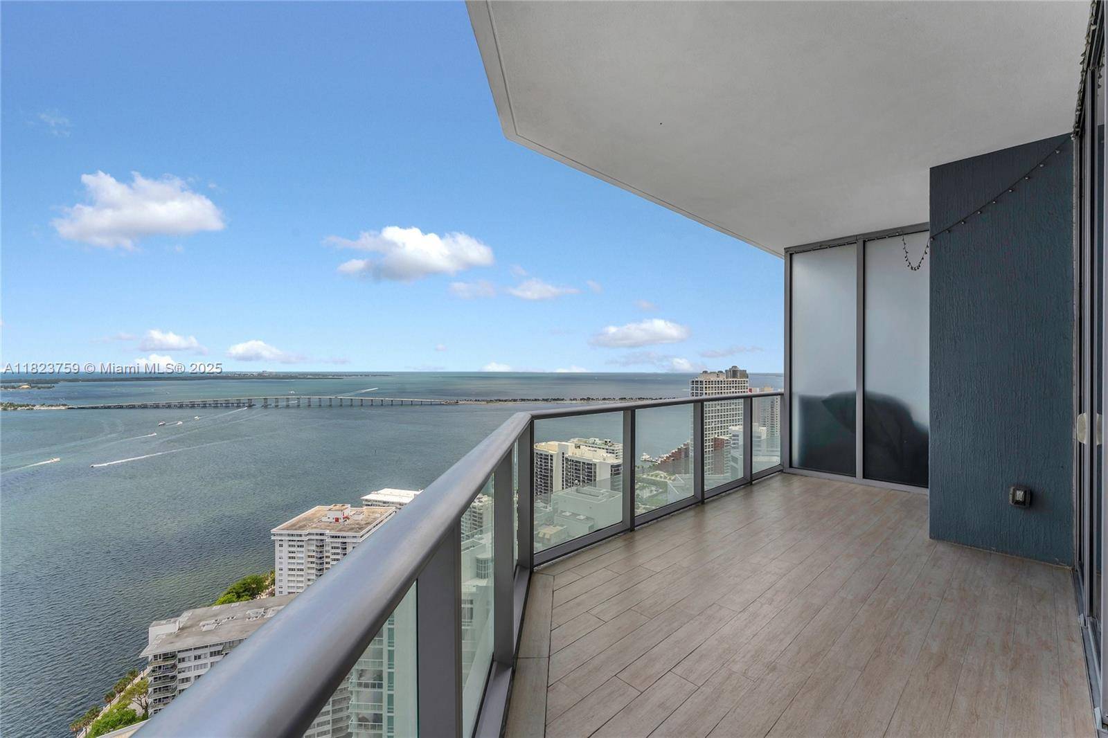 1300 Brickell Bay Dr #3904, Miami, FL 33131