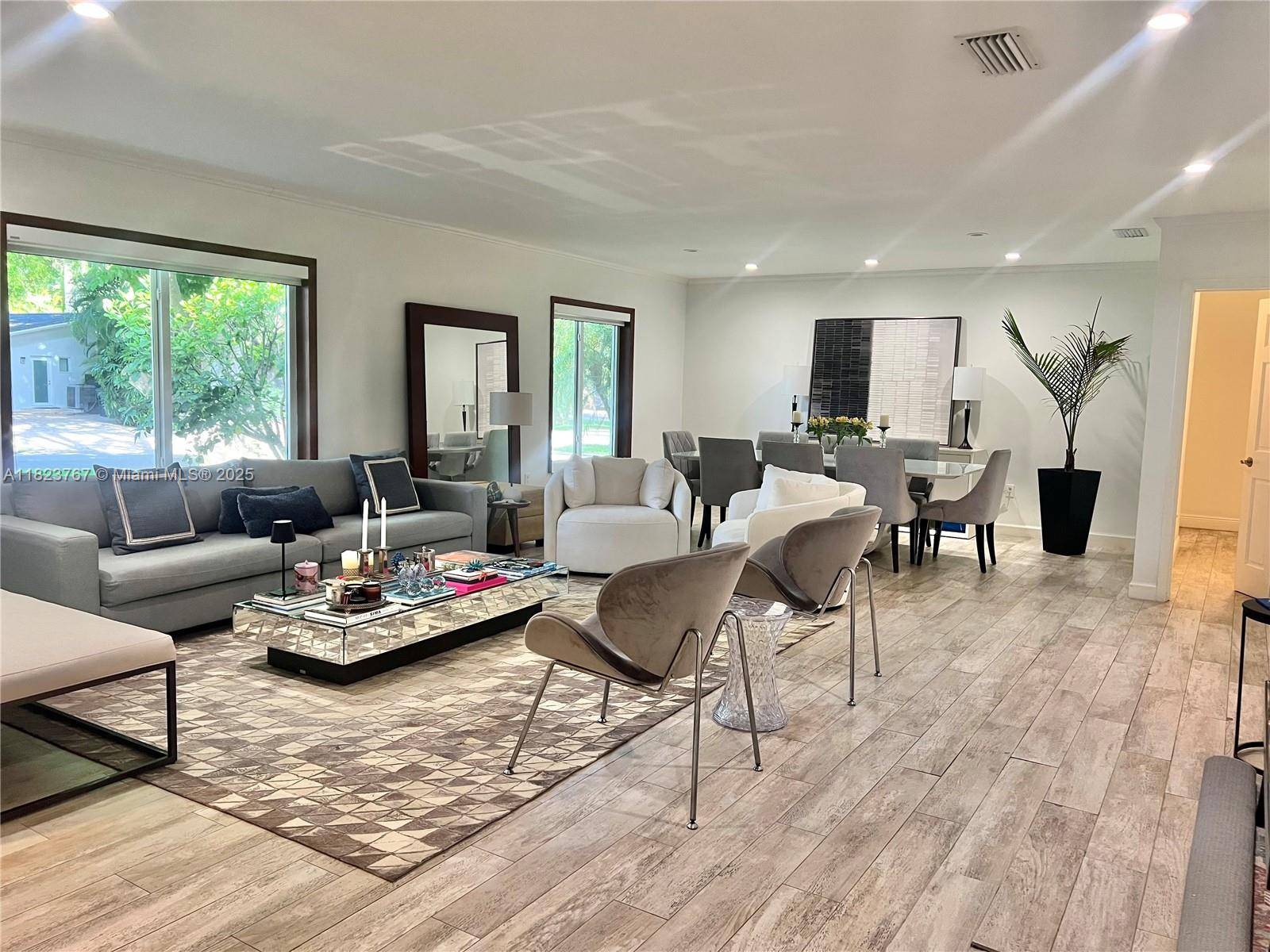 Pinecrest, FL 33156,13200 SW 59th Ave