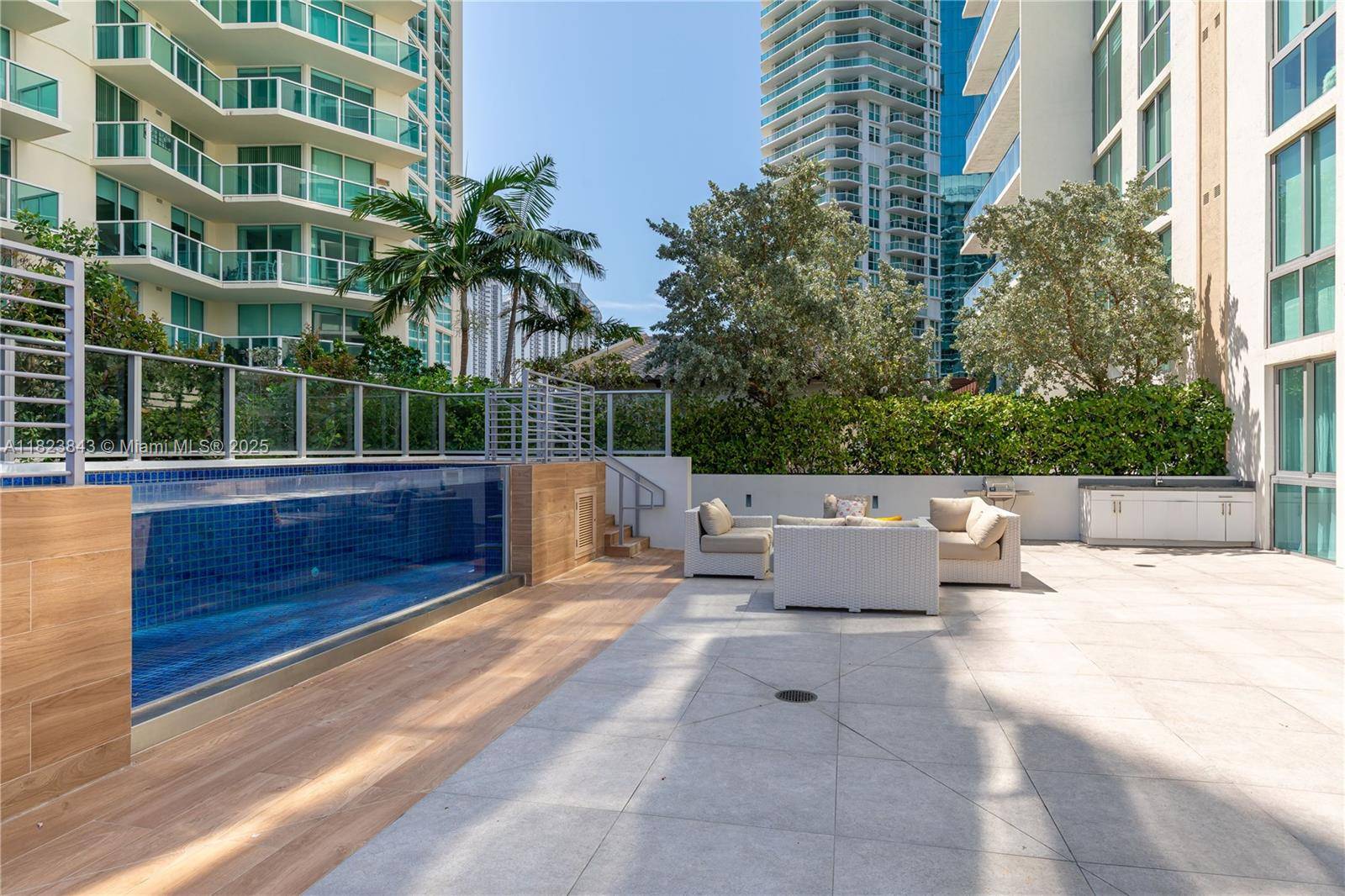 Sunny Isles Beach, FL 33160,300 Sunny Isles Blvd #4-501