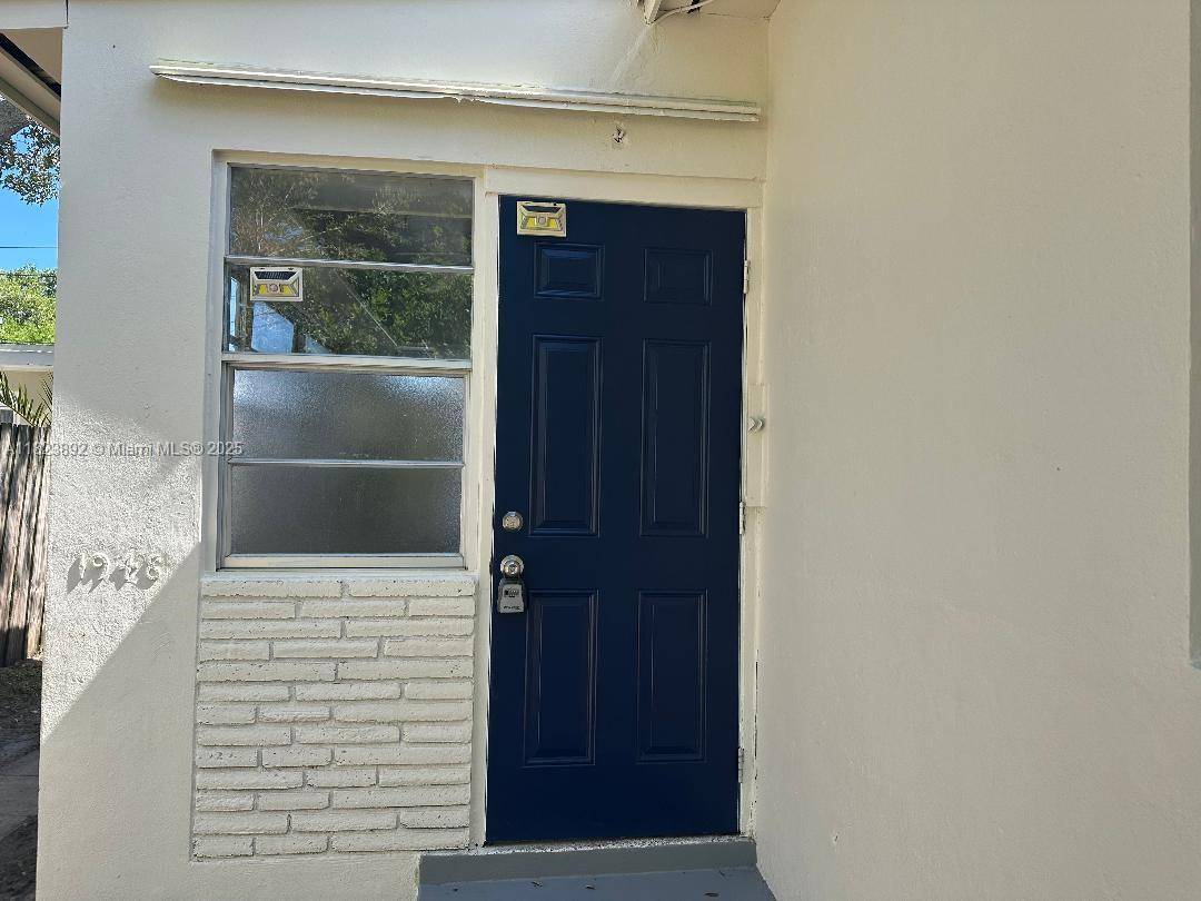 Hollywood, FL 33020,1948 Lincoln St #2