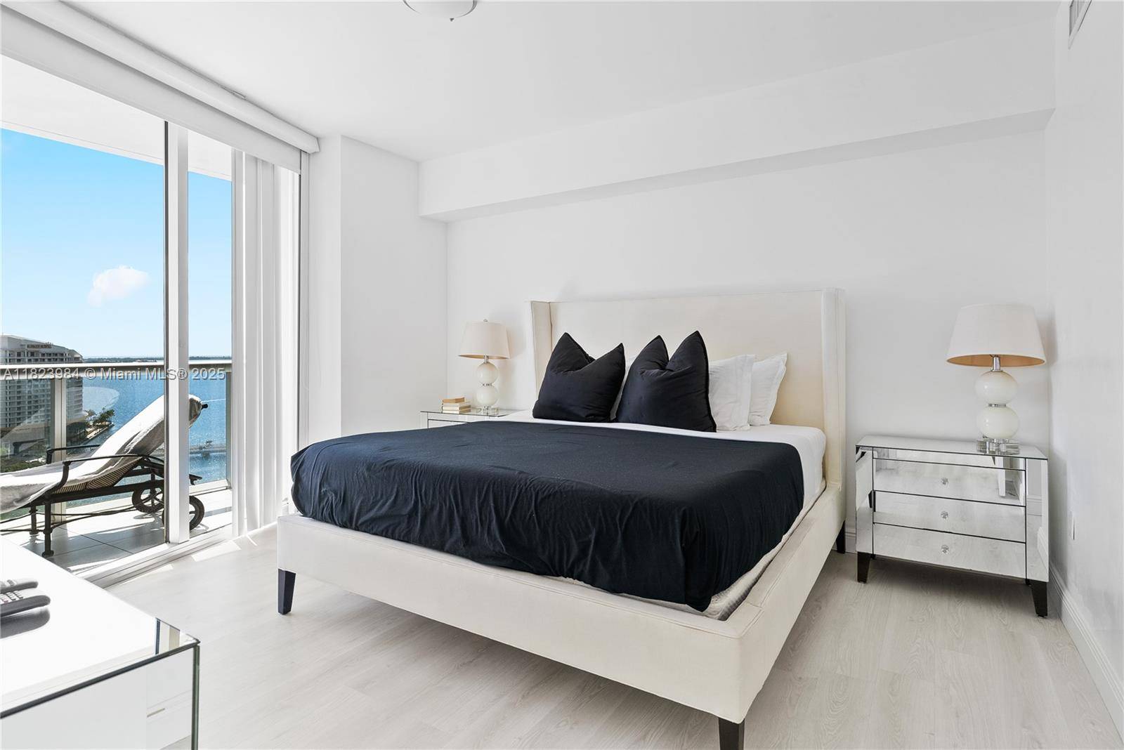 Miami, FL 33131,465 Brickell Ave #2003