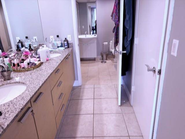 Hallandale Beach, FL 33009,1800 S Ocean Dr #406