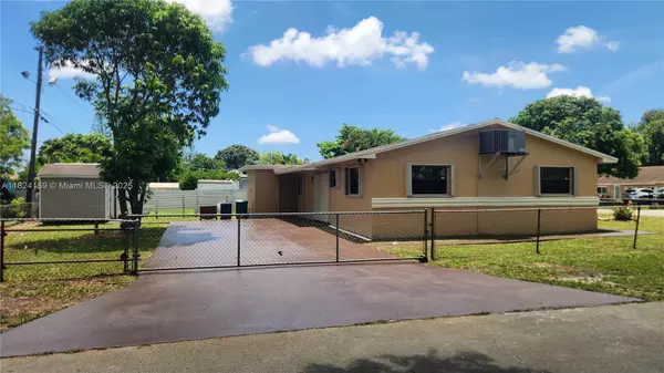 Miami Gardens, FL 33056,3295 NW 214th St
