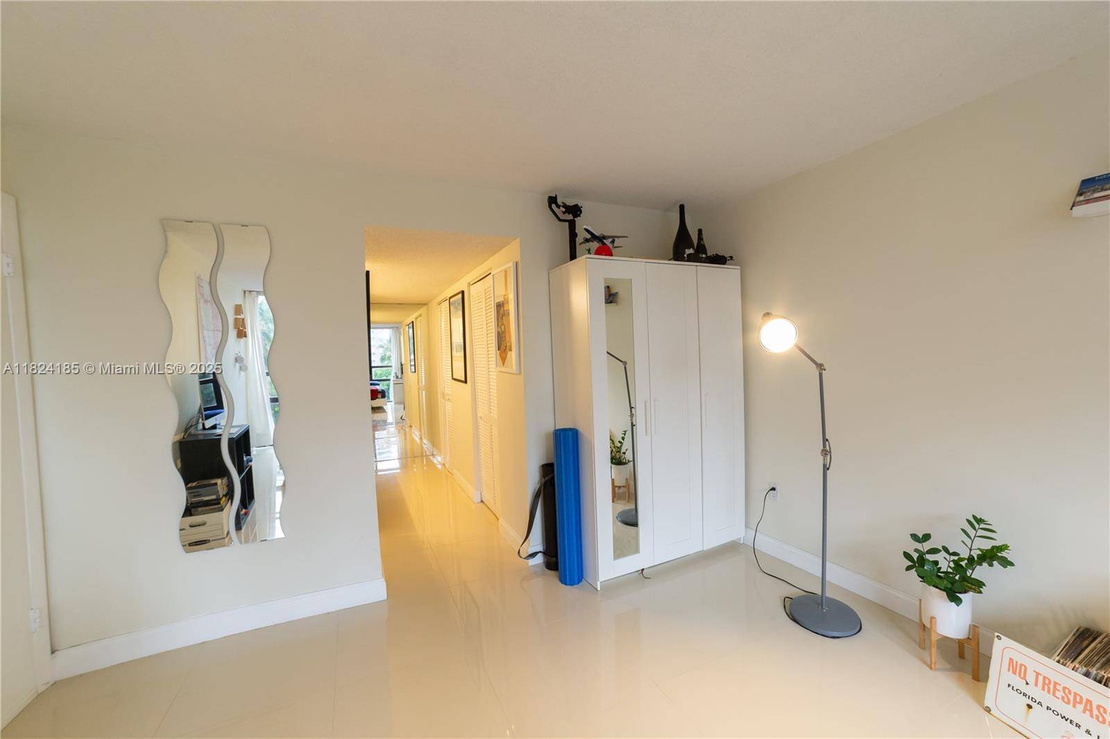 Miami, FL 33131,1450 Brickell Bay Dr #311