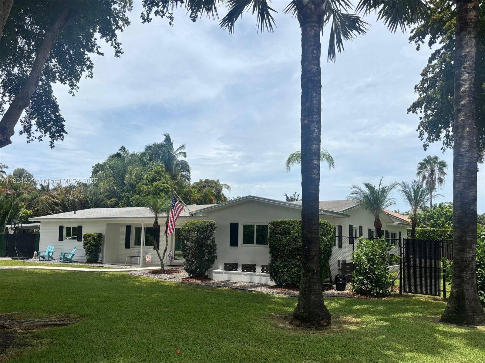 Palmetto Bay, FL 33157,16195 SW 78th Ave