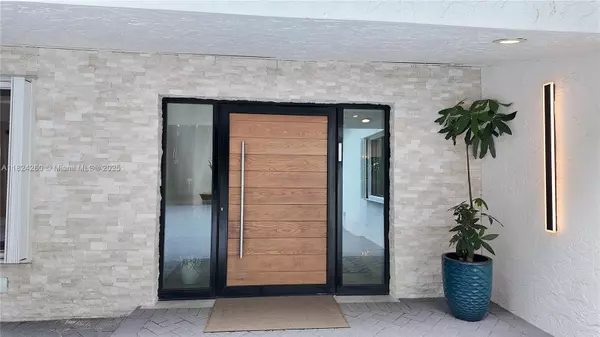 5811 SW 33 Ter, Hollywood, FL 33312