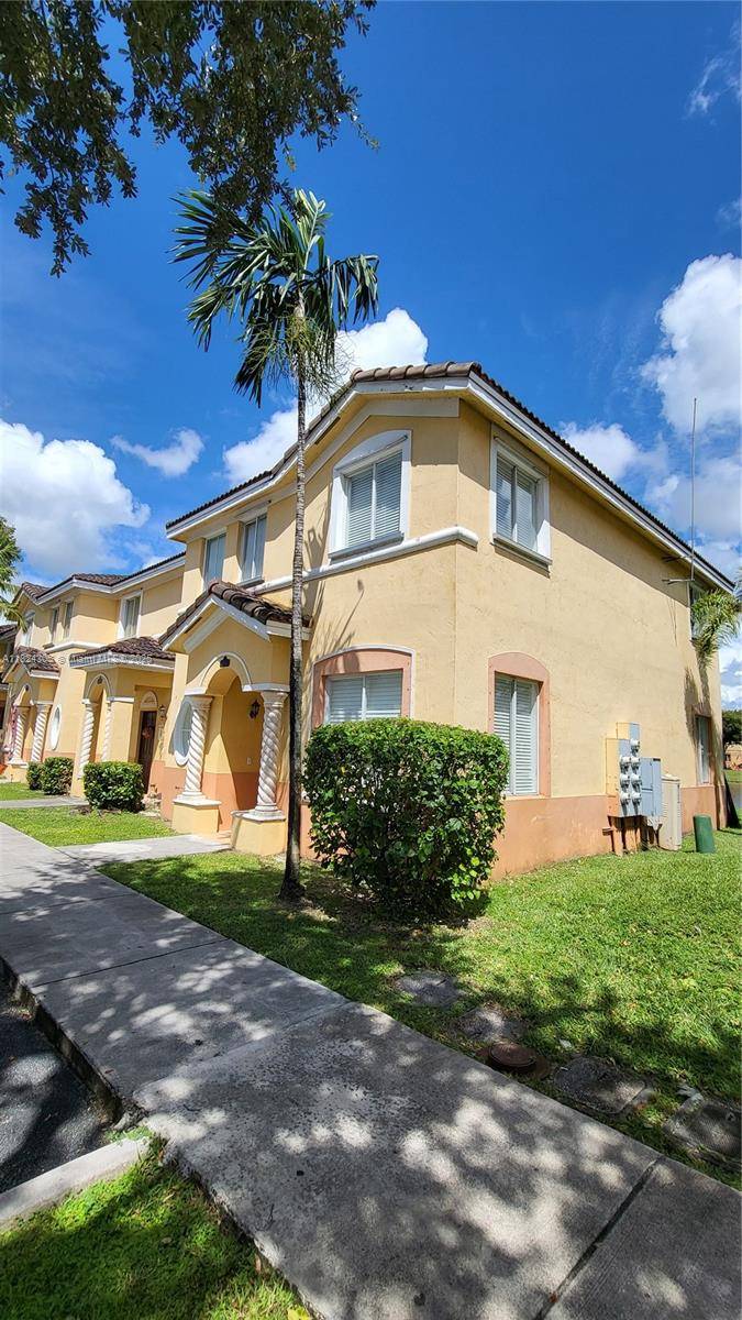Homestead, FL 33035