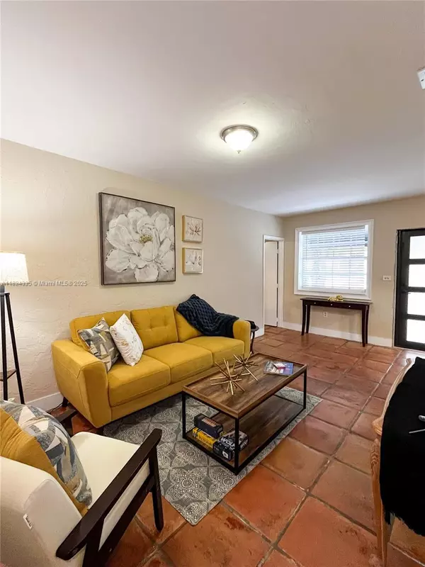 Miami, FL 33155,2035 SW 60th Ct