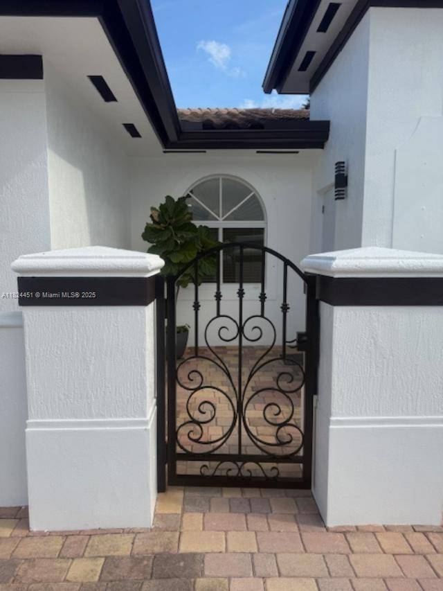 Miami, FL 33194,15564 SW 12th Ter #0