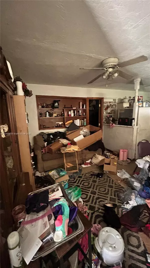 Fort Pierce, FL 34950,314 S 17th St