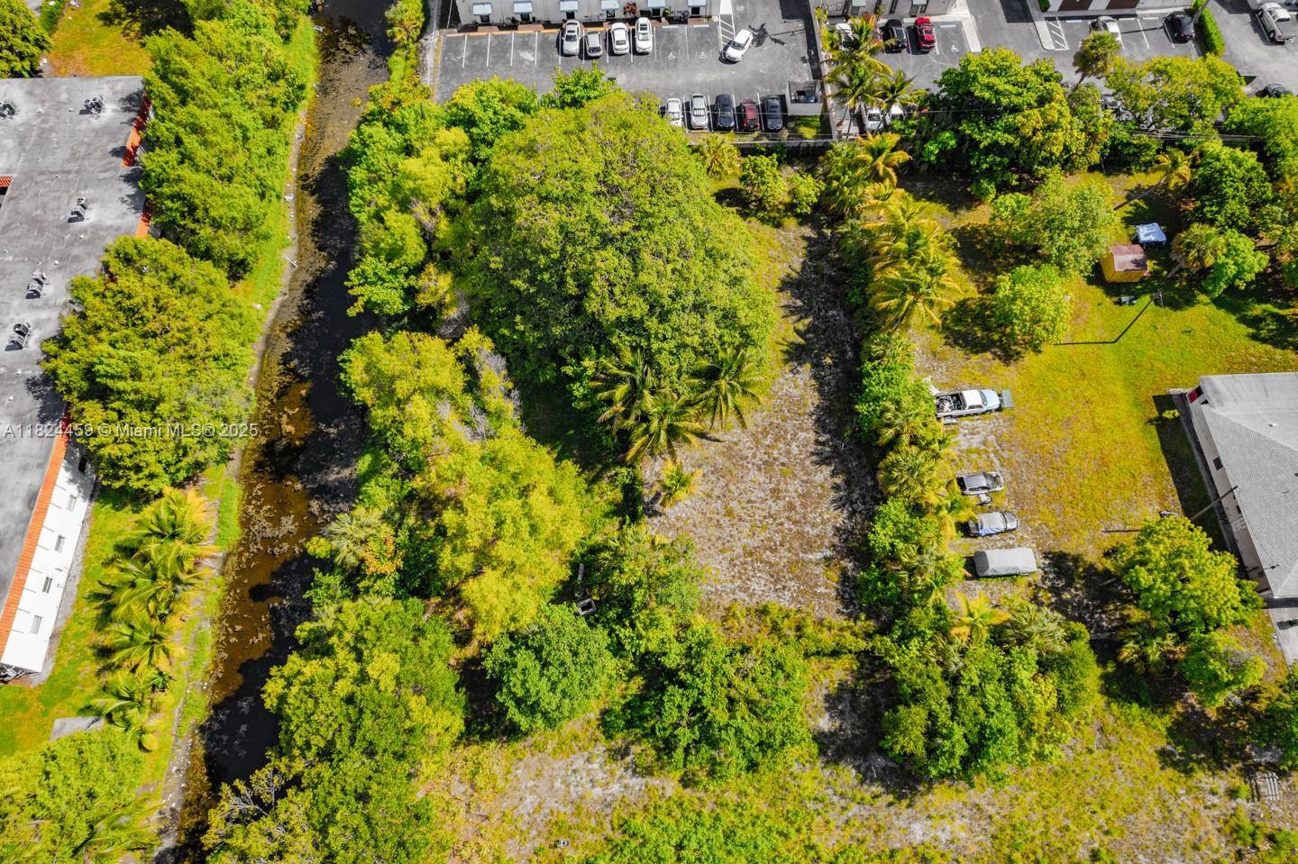 6214 Edwards Rd, Margate, FL 33063